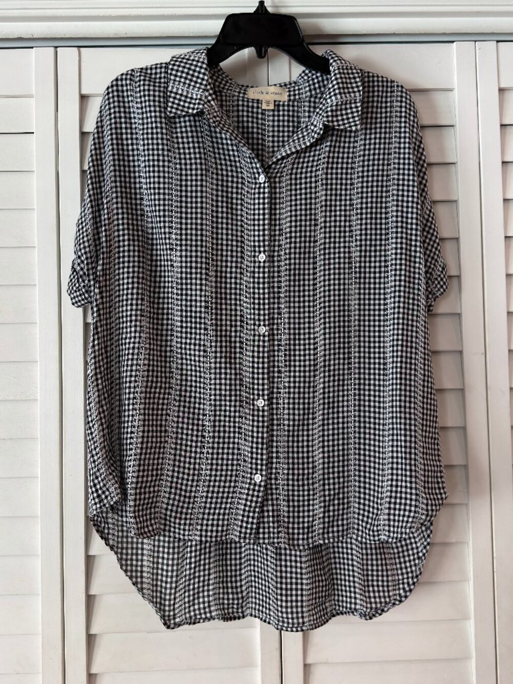 Cloth & Stone Women's Black Gingham Button Up Top - Size M